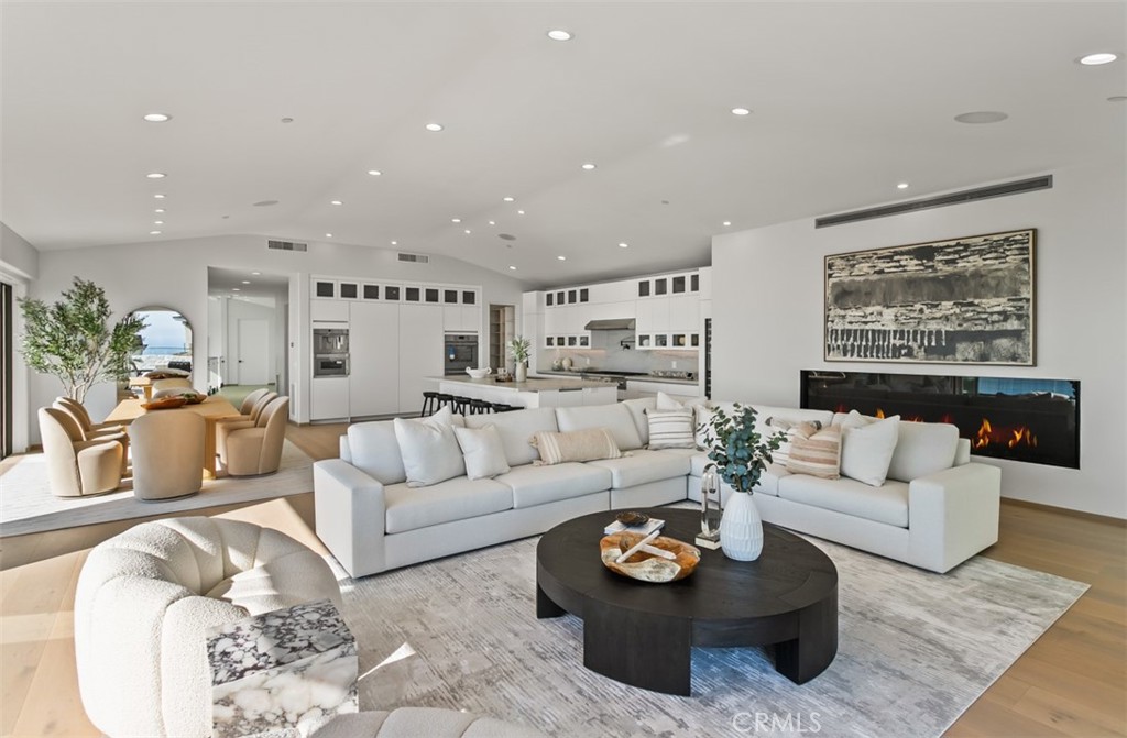 31 North Vista De Catalina Laguna Beach, CA 92651 - Photo 24 of 70