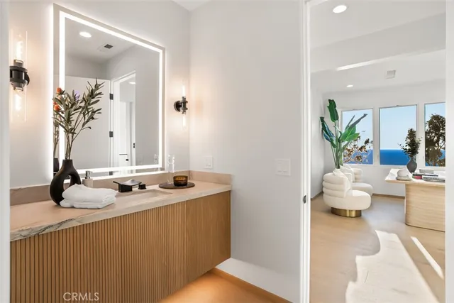 $17,998,000 | 31 North Vista De Catalina, Laguna Beach, CA 92651