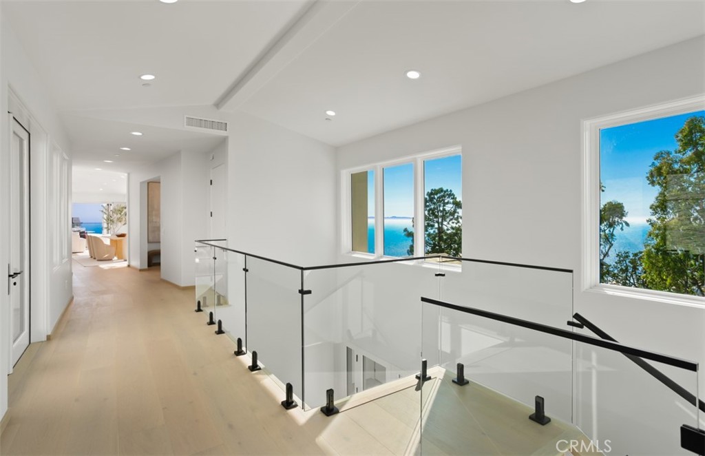 31 North Vista De Catalina Laguna Beach, CA 92651 - Photo 30 of 70