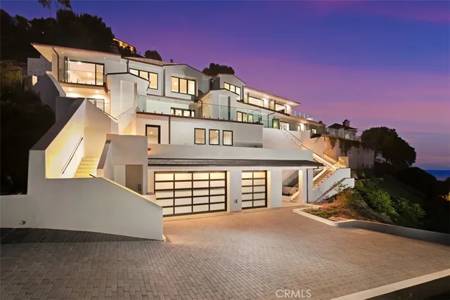 $17,998,000 | 31 North Vista De Catalina, Laguna Beach, CA 92651