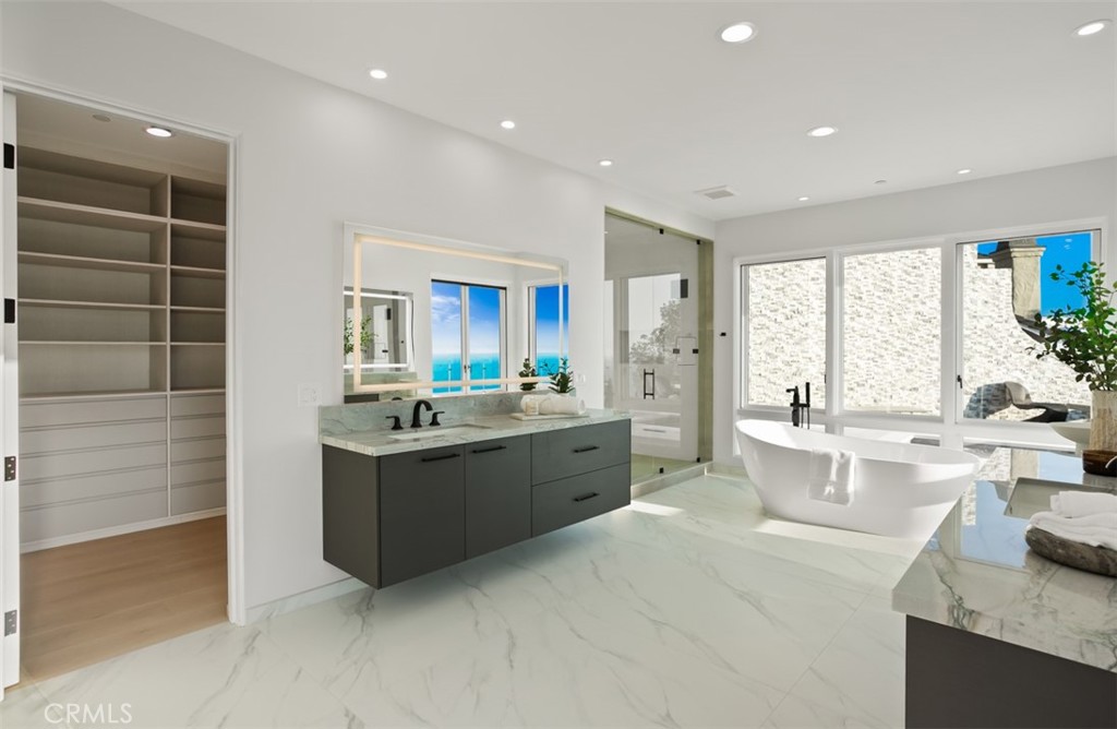 31 North Vista De Catalina Laguna Beach, CA 92651 - Photo 35 of 70