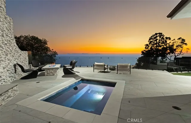 $17,998,000 | 31 North Vista De Catalina, Laguna Beach, CA 92651