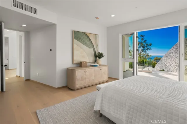 $17,998,000 | 31 North Vista De Catalina, Laguna Beach, CA 92651