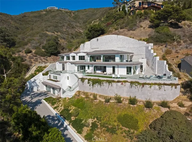 $17,998,000 | 31 North Vista De Catalina, Laguna Beach, CA 92651
