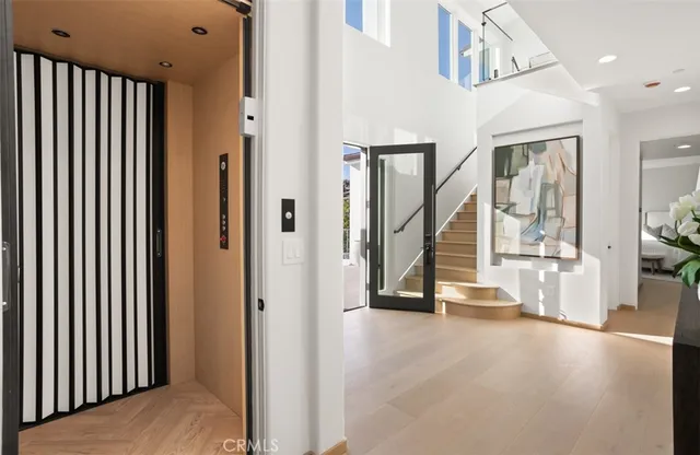 $17,998,000 | 31 North Vista De Catalina, Laguna Beach, CA 92651