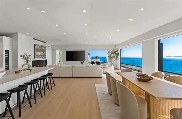 $17,998,000 | 31 North Vista De Catalina, Laguna Beach, CA 92651