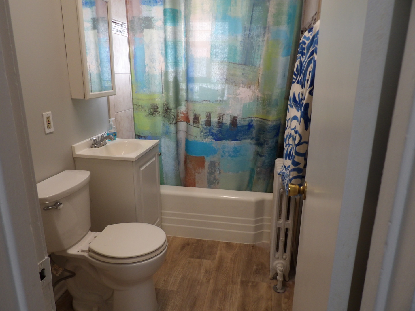 2424 Birch Avenue Whiting, IN 46394 - Photo 25 of 48 a bathroom with a toilet and a shower