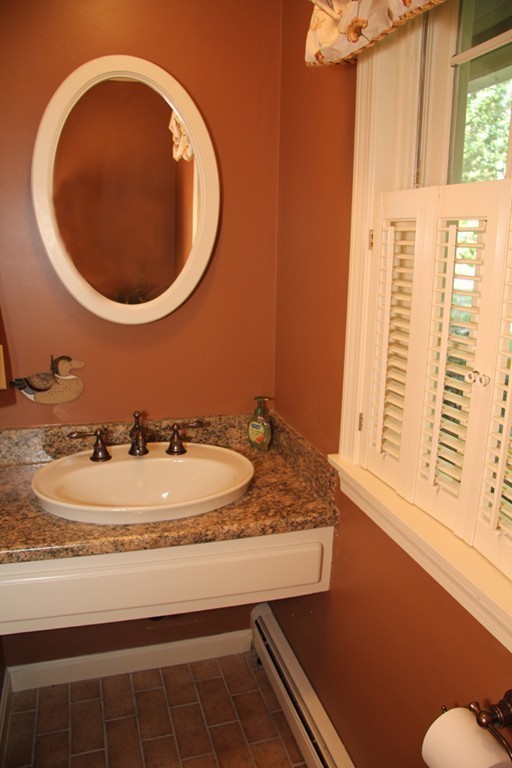 390 Bailey Road Holden, MA 01520 - Photo 14 of 26
