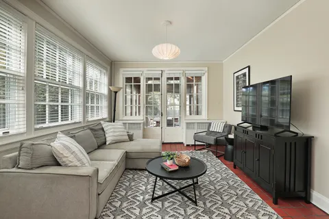 $1,899,000 | 2252 Orrington Avenue, Evanston, IL 60201