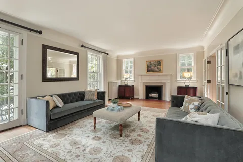 $1,899,000 | 2252 Orrington Avenue, Evanston, IL 60201