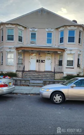 $2,400 | 149 Lewis Street, Perth Amboy, NJ 08861