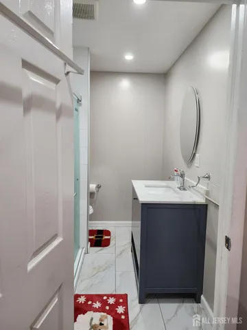 $2,600 | 149 Lewis Street, Perth Amboy, NJ 08861