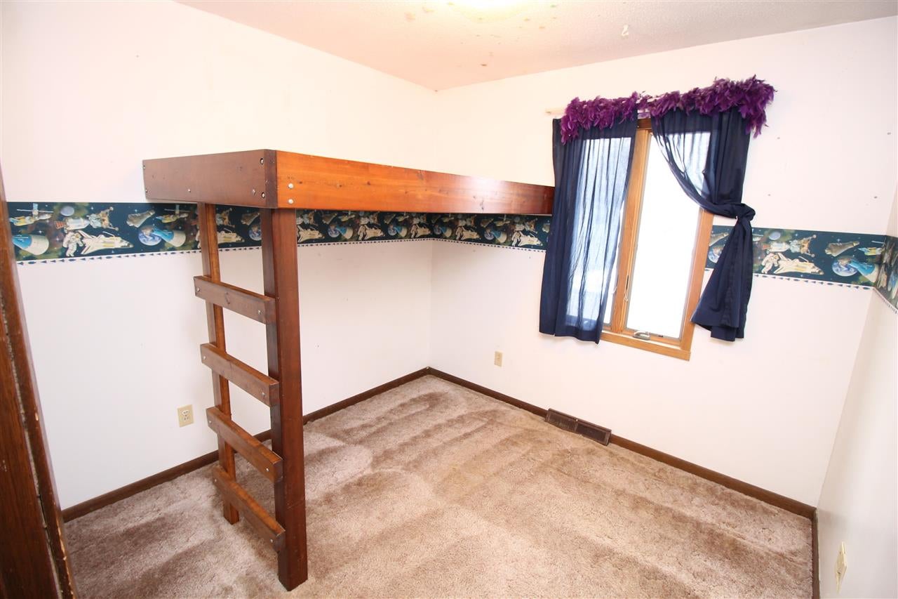 166 Country Club Road Williamsburg, IA 52361 - Photo 6 of 10 Gallery Image 6