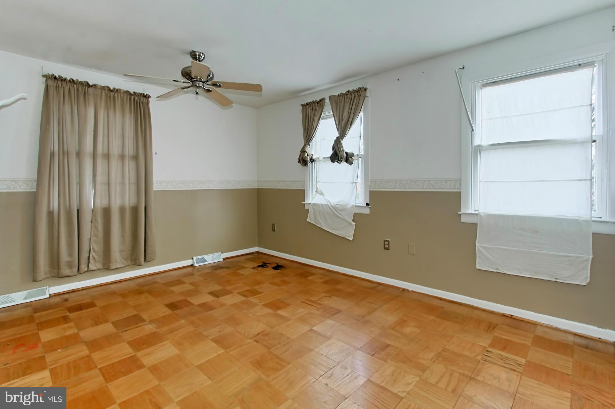 8126 Imperial Drive, Unit 5H Laurel, MD 20708 - Photo 13 of 30 a view of an empty room with a window