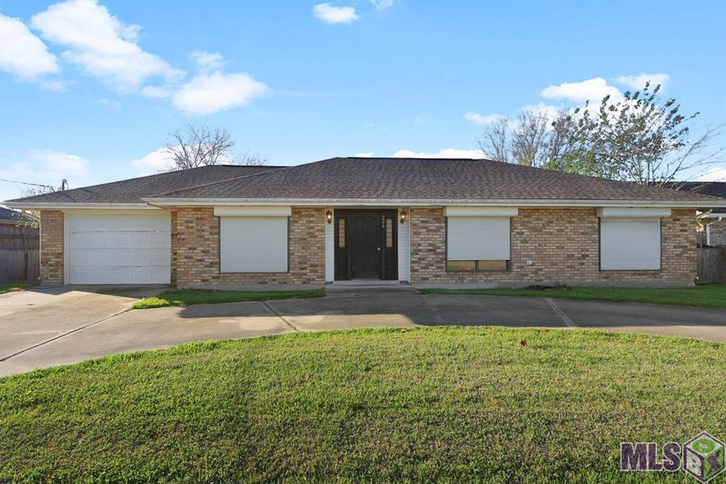 226 Elm Drive Raceland, LA 70394 - Photo 1 of 23