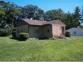 630 East 9th Street Rochester, IN 46975 - Photo 3 of 4