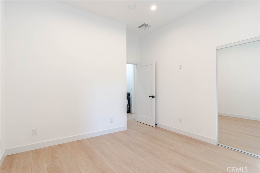 6852 1/2 Ranchito Avenue Van Nuys, CA 91405 - Photo 14 of 17