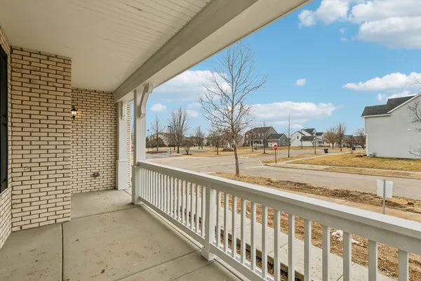 $550,000 | 3100 Holden Street, Elgin, IL 60124