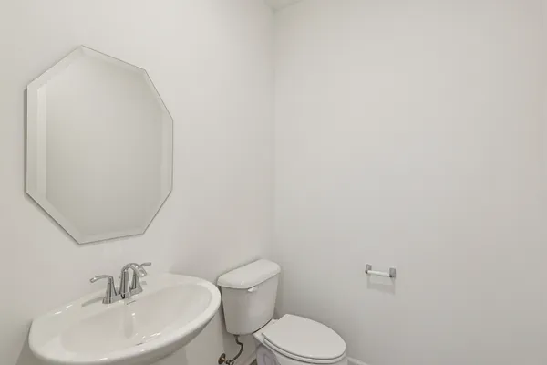 $550,000 | 3100 Holden Street, Elgin, IL 60124