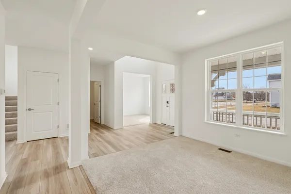 $550,000 | 3100 Holden Street, Elgin, IL 60124