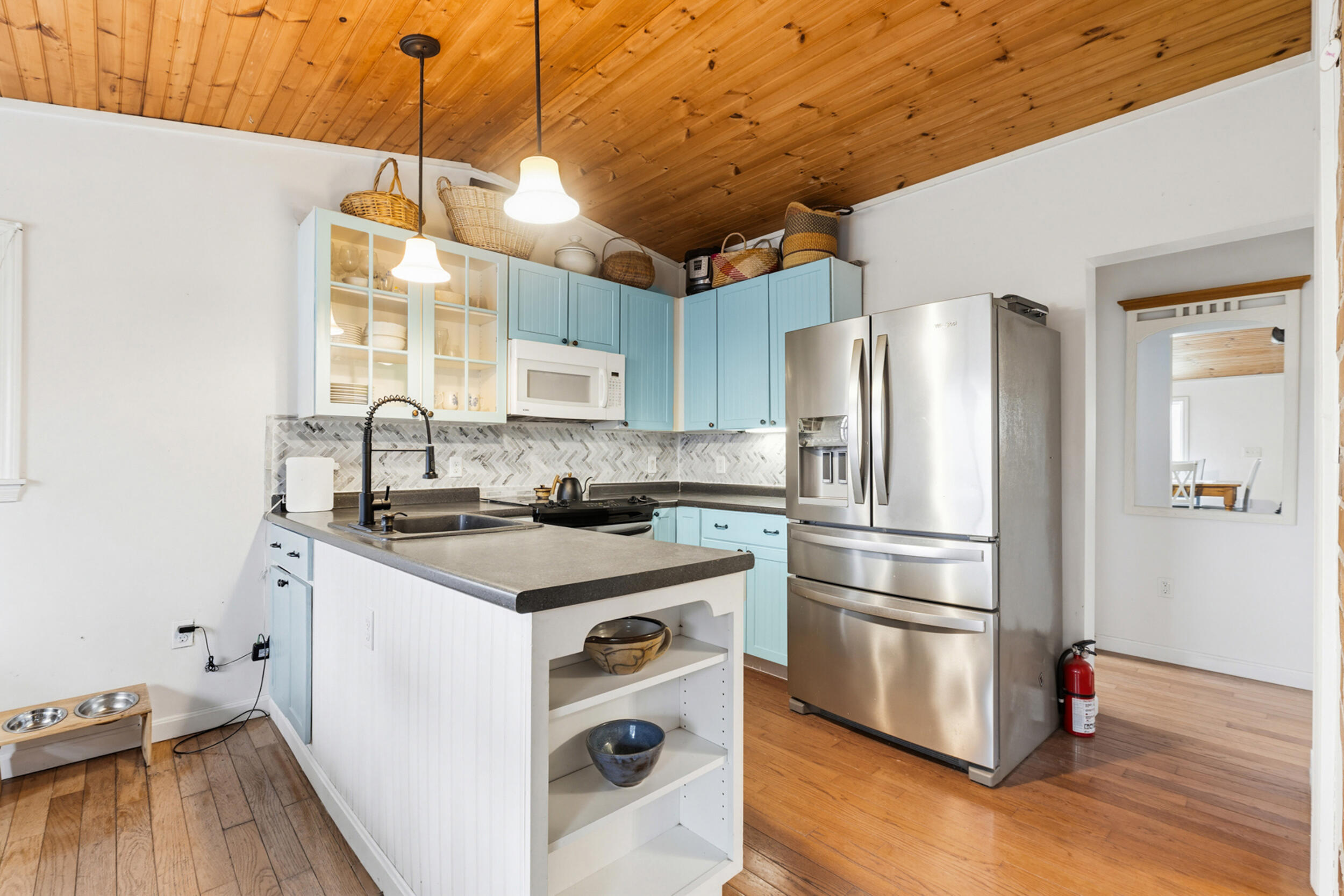 132 Sunset Avenue Portland, ME 04109 - Photo 13 of 32 kitchen pic1
