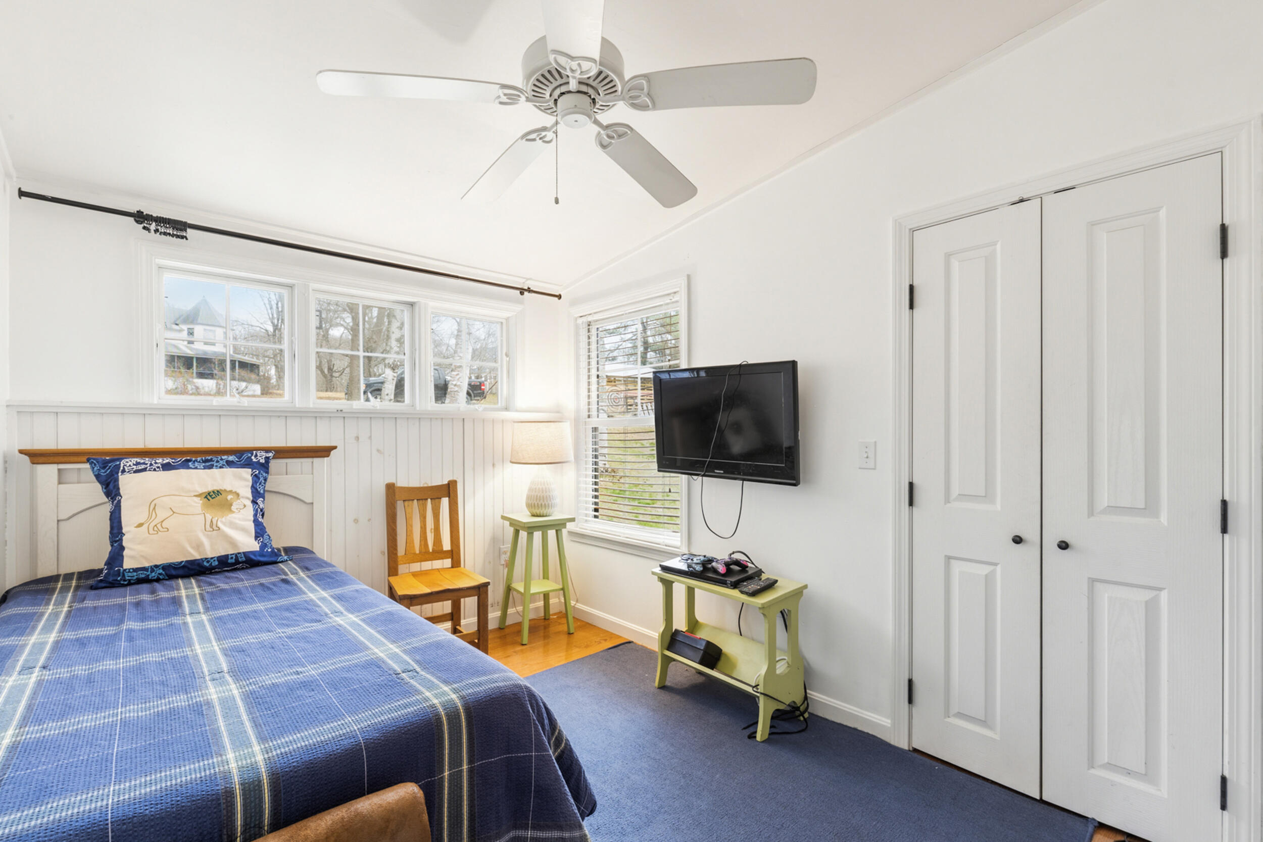 132 Sunset Avenue Portland, ME 04109 - Photo 20 of 32 bedroom pic1