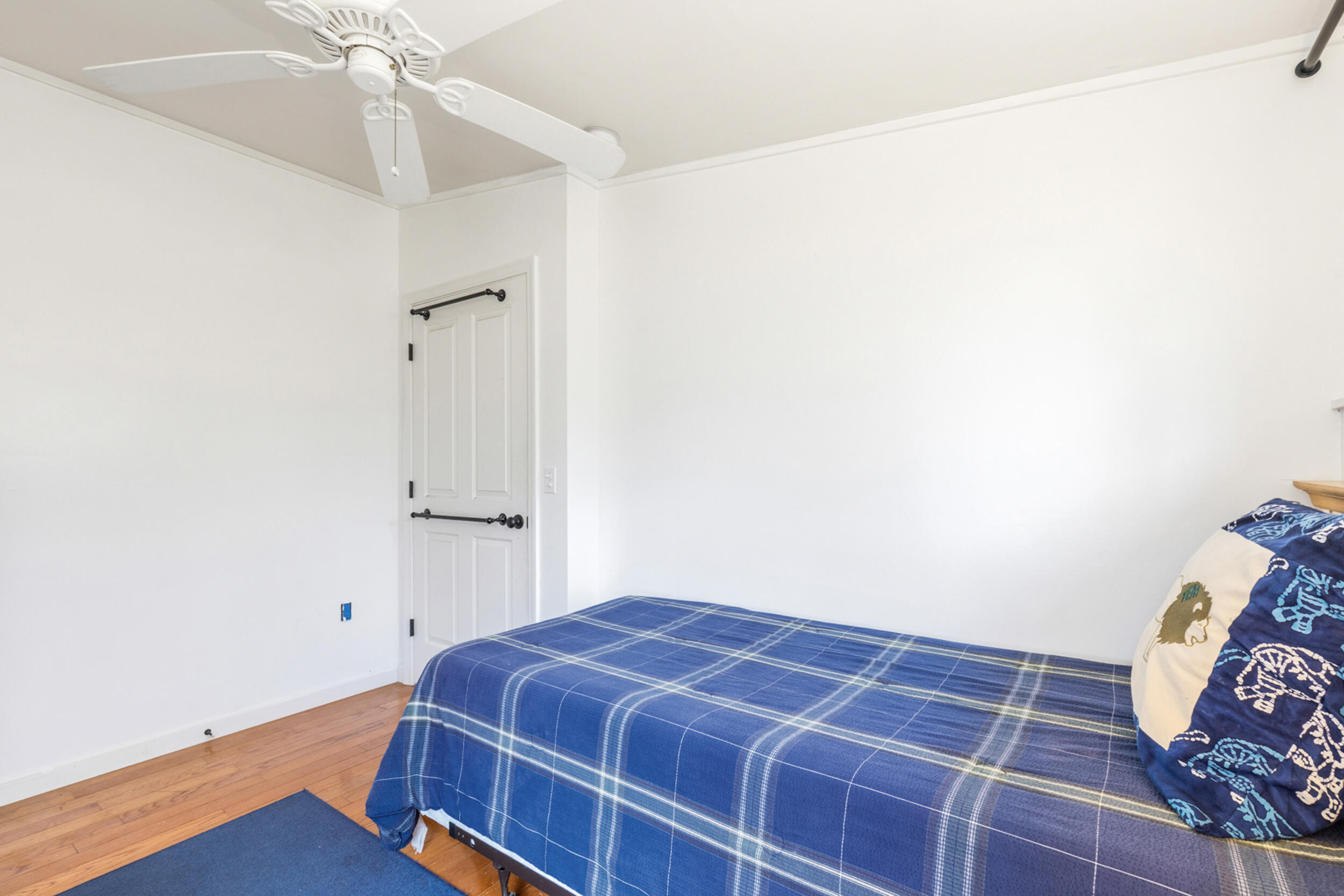 132 Sunset Avenue Portland, ME 04109 - Photo 21 of 32 Bedroom pic2