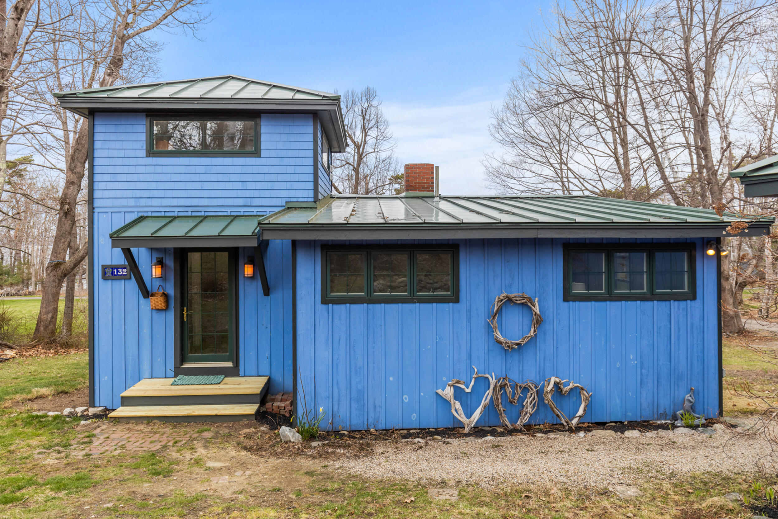 132 Sunset Avenue Portland, ME 04109 - Photo 3 of 32 back house pic2