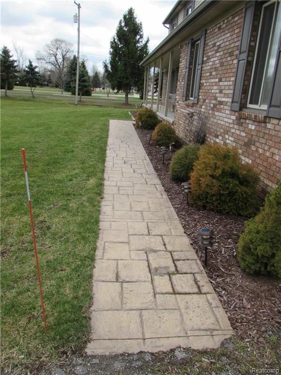 19180 Inkster Road Romulus, MI 48174 - Photo 33 of 38
