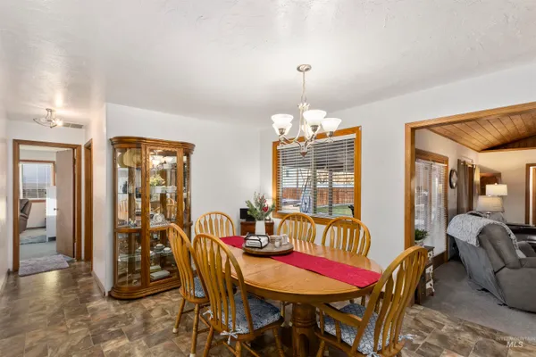 $549,900 | 405 Fruitland, Buhl, ID 83316