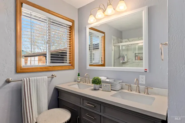 $549,900 | 405 Fruitland, Buhl, ID 83316