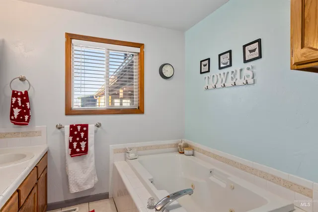 $549,900 | 405 Fruitland, Buhl, ID 83316