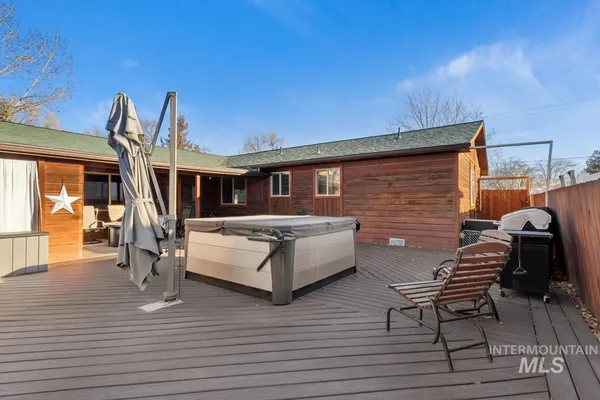 $549,900 | 405 Fruitland, Buhl, ID 83316