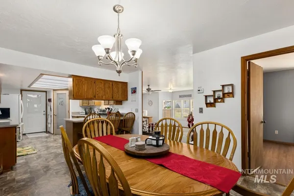 $549,900 | 405 Fruitland, Buhl, ID 83316