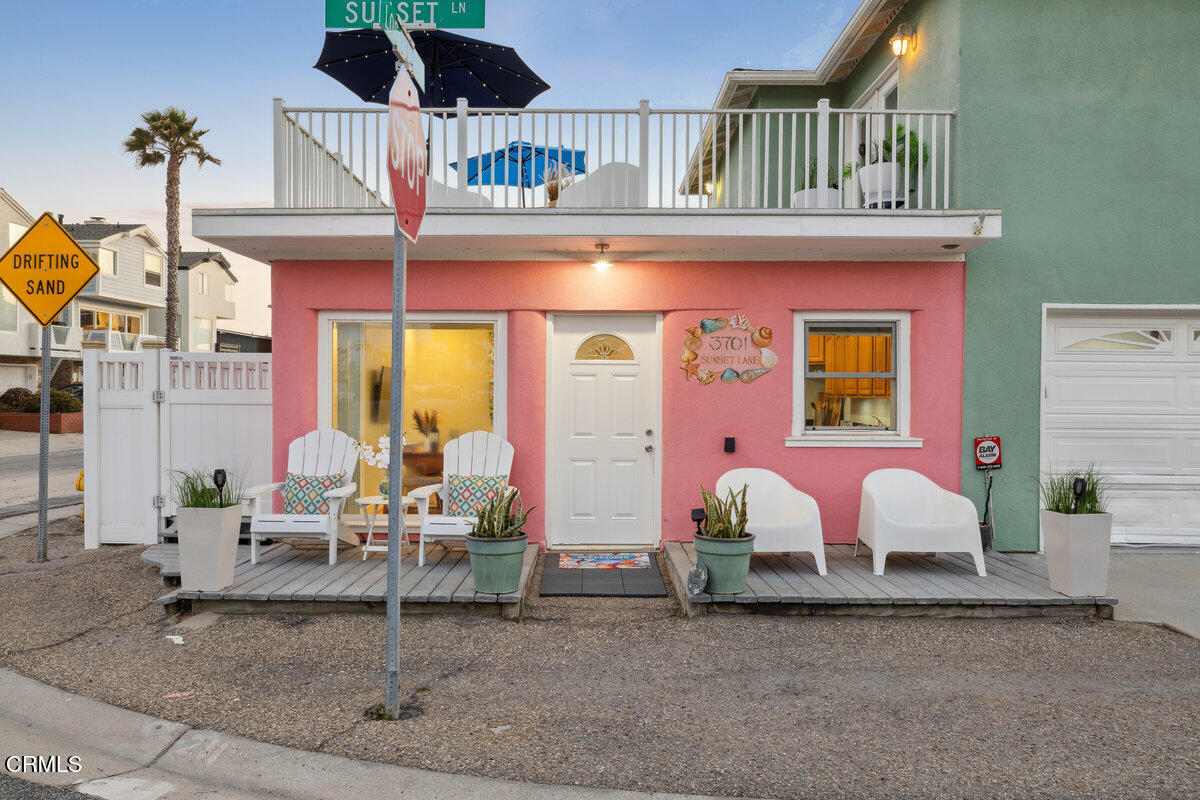 3701 Sunset Lane Oxnard, CA 93035 - Photo 2 of 54 a front view of a house