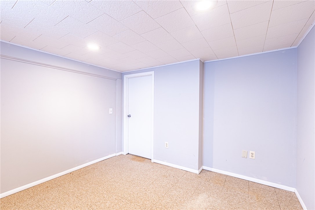 176 Glenbrook Road Greece, NY 14616 - Photo 35 of 46 Gallery Image 35