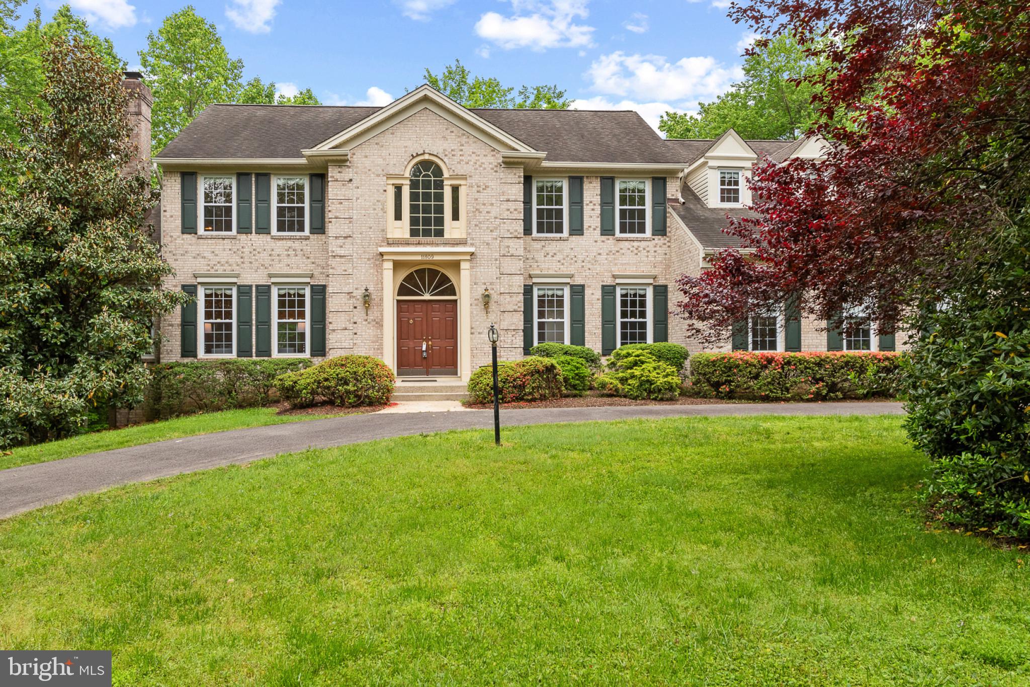 11809 Henderson Road Clifton, VA 20124 - Photo 1 of 59 Gallery Image 1