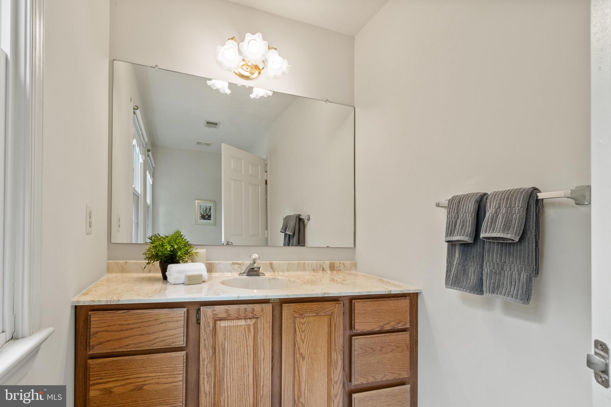 11809 Henderson Road Clifton, VA 20124 - Photo 19 of 59 Gallery Image 19