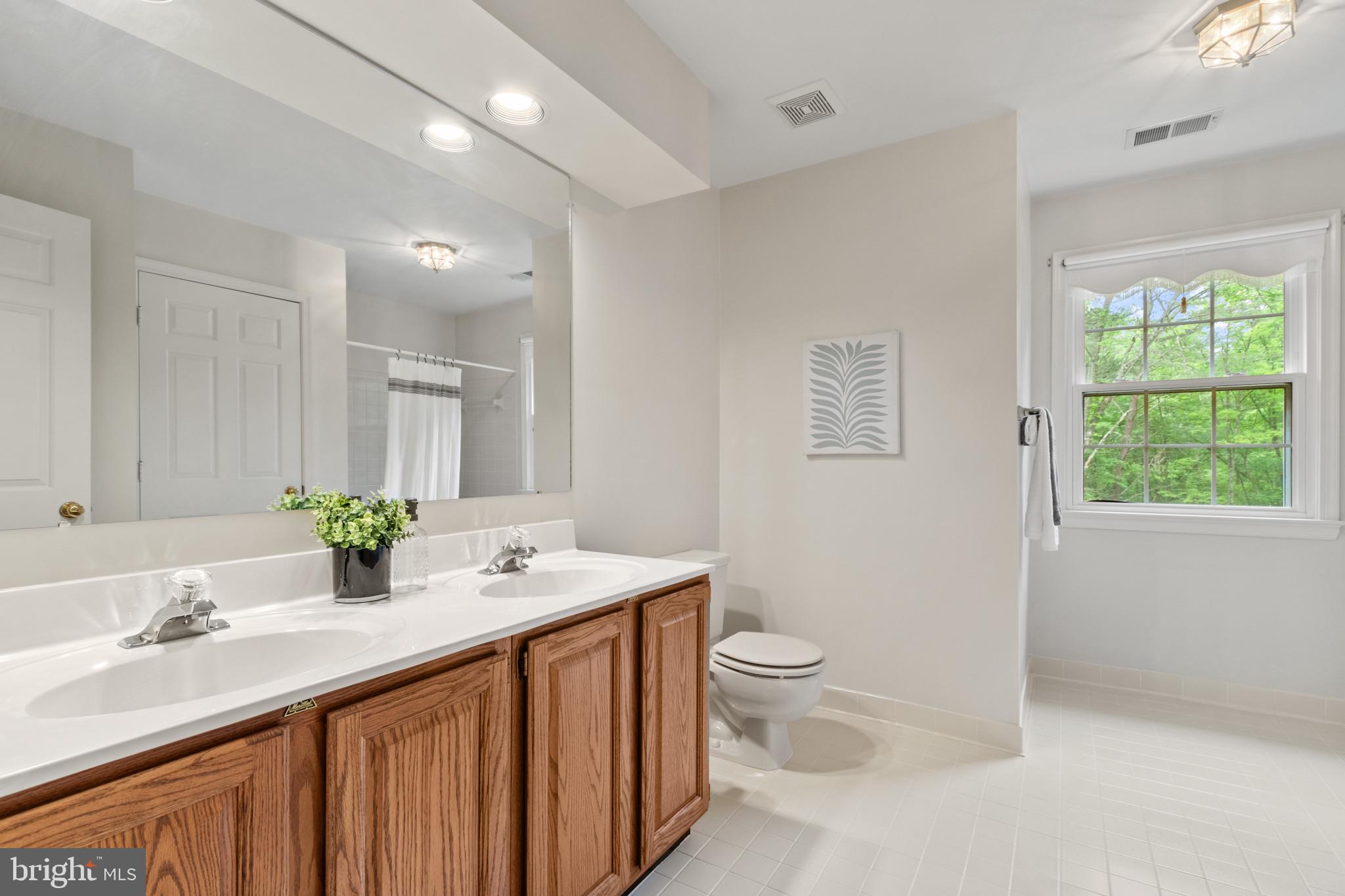 11809 Henderson Road Clifton, VA 20124 - Photo 40 of 59 Gallery Image 40