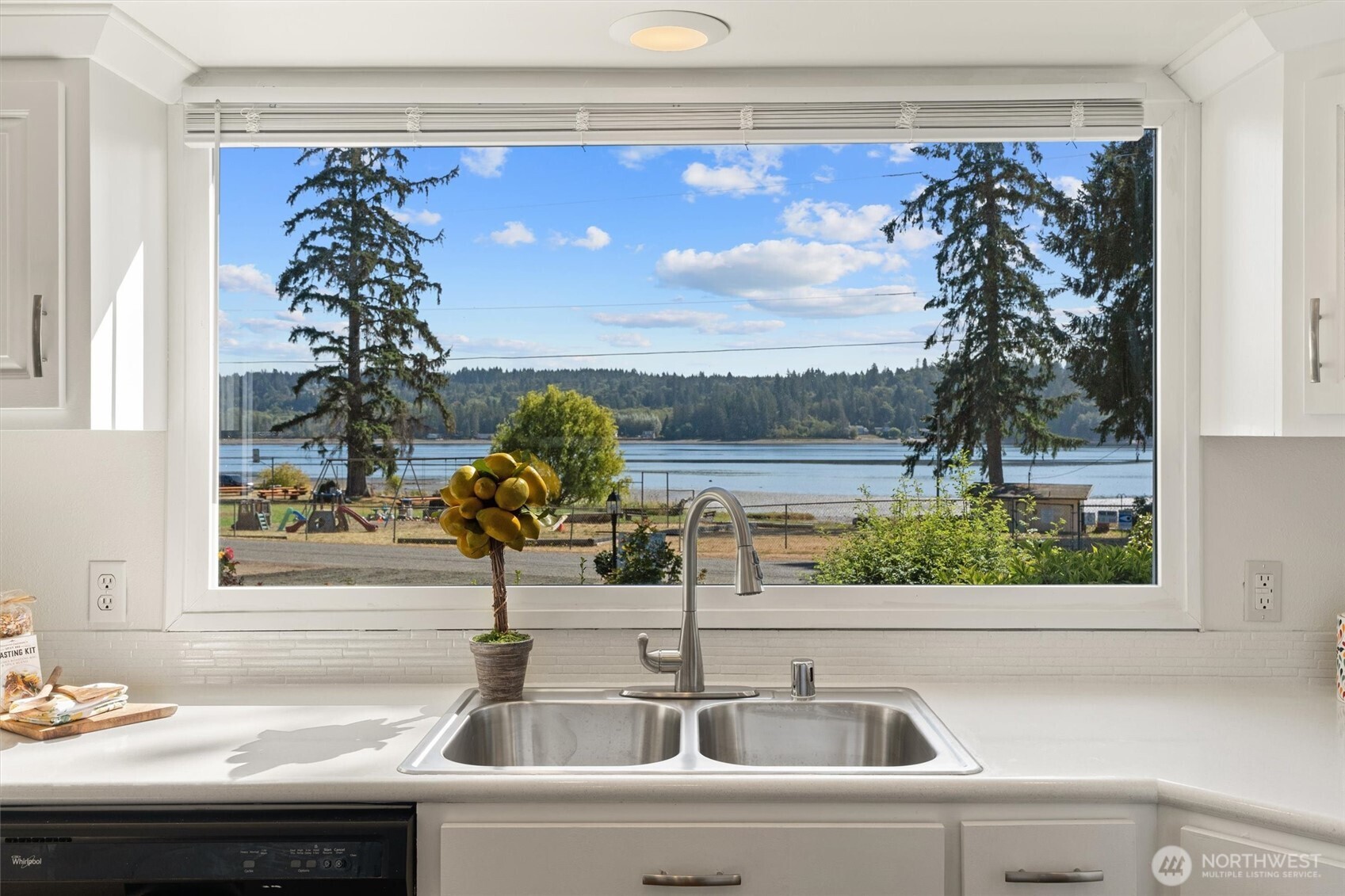 370 Northeast Gladwin Road Belfair, WA 98528 - Photo 12 of 35
