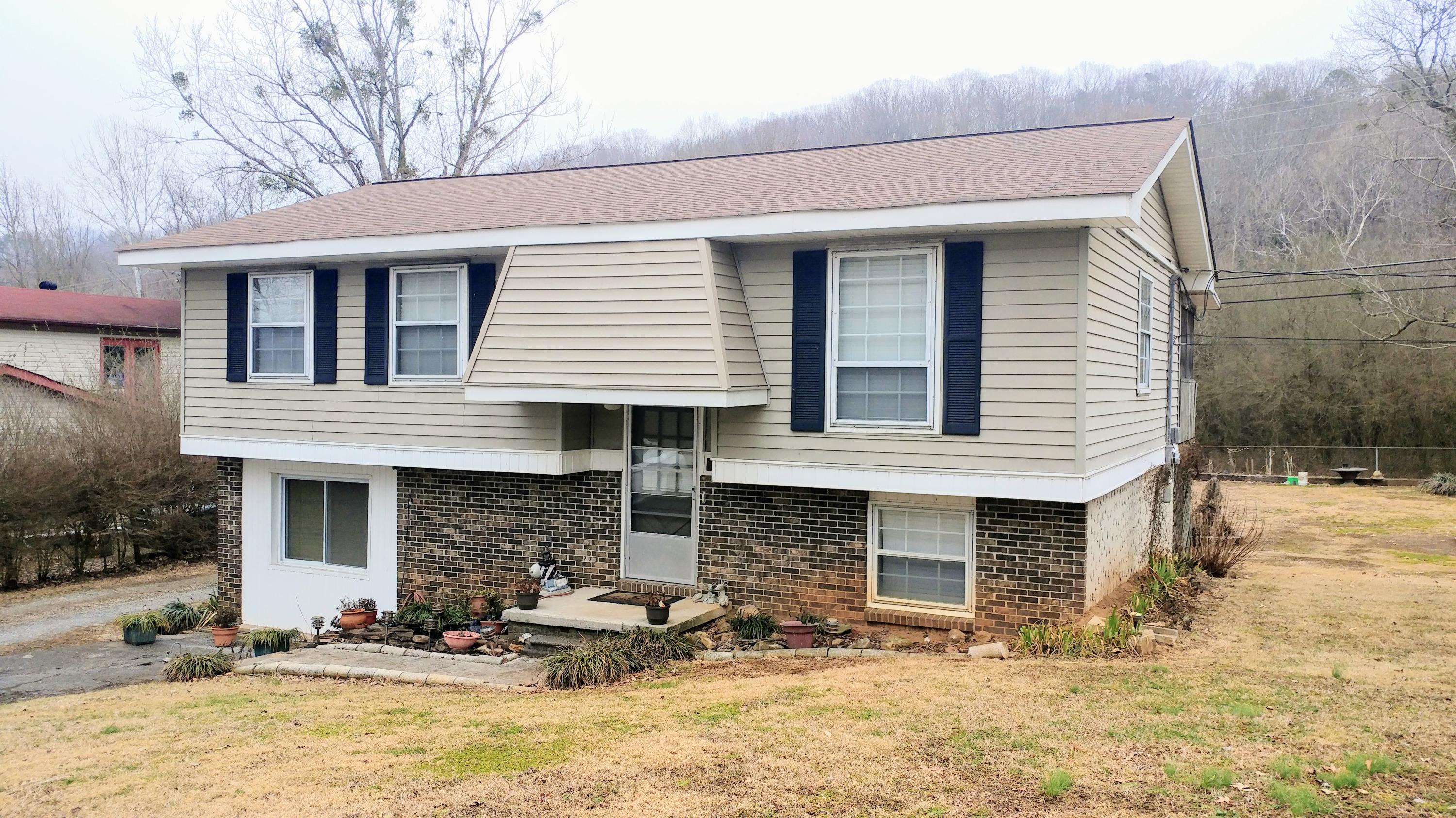 2719 Shellmound Road Jasper, TN 37347 - Photo 2 of 18 2719 Shellmound2