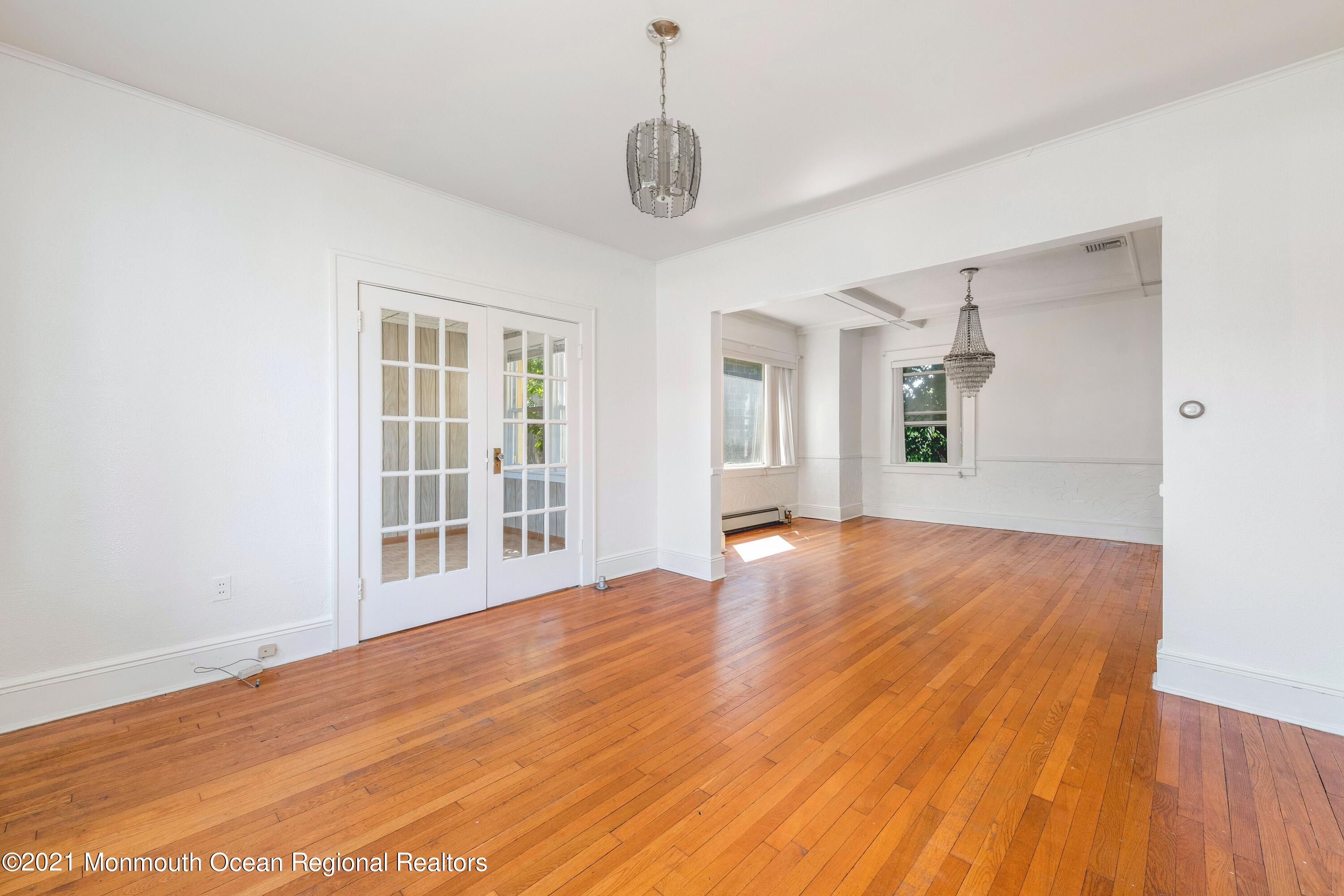 449 Ridge Road Lyndhurst, NJ 07071 - Photo 11 of 38 Living-Dining Room