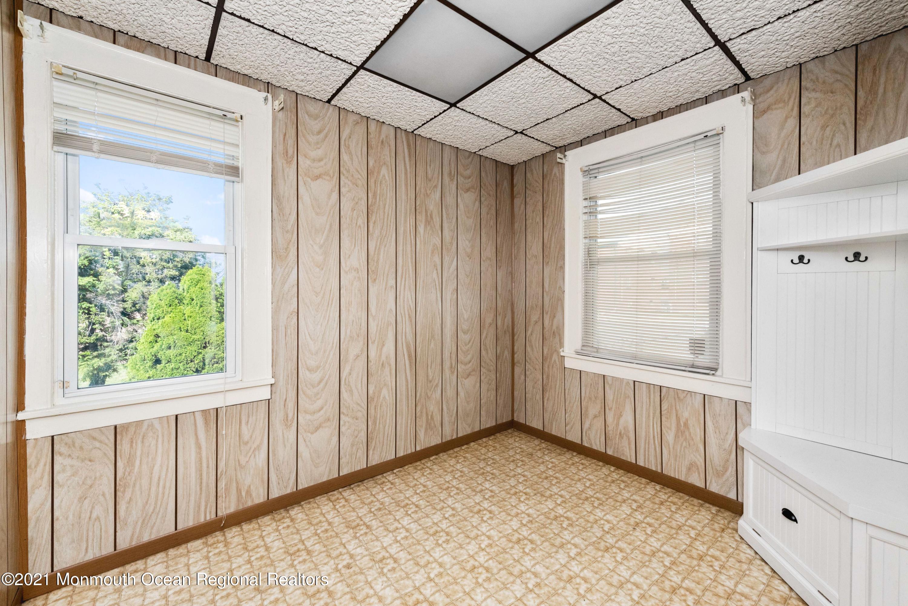 449 Ridge Road Lyndhurst, NJ 07071 - Photo 15 of 38 Downstairs Bedroom