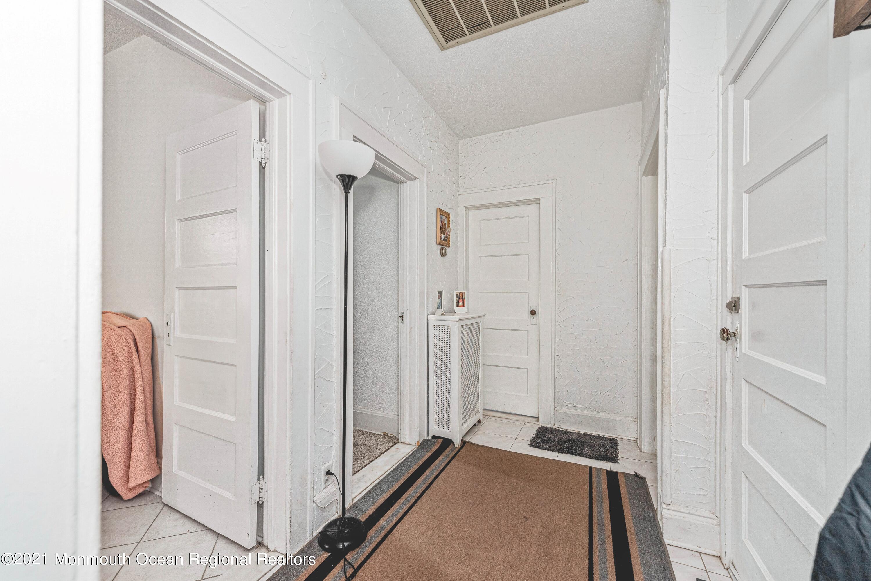 449 Ridge Road Lyndhurst, NJ 07071 - Photo 19 of 38 Upstairs Hallway