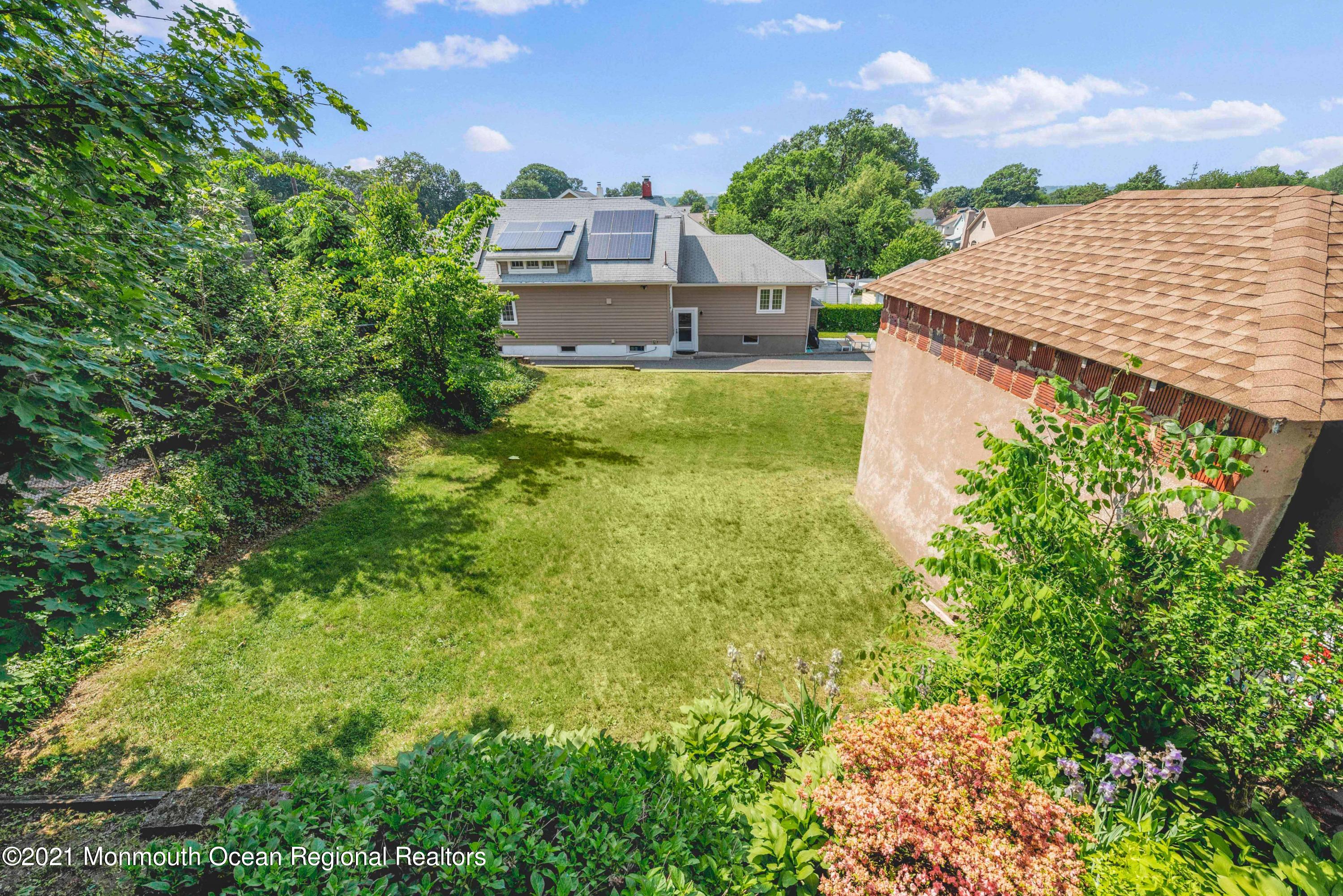 449 Ridge Road Lyndhurst, NJ 07071 - Photo 28 of 38 Yard Views
