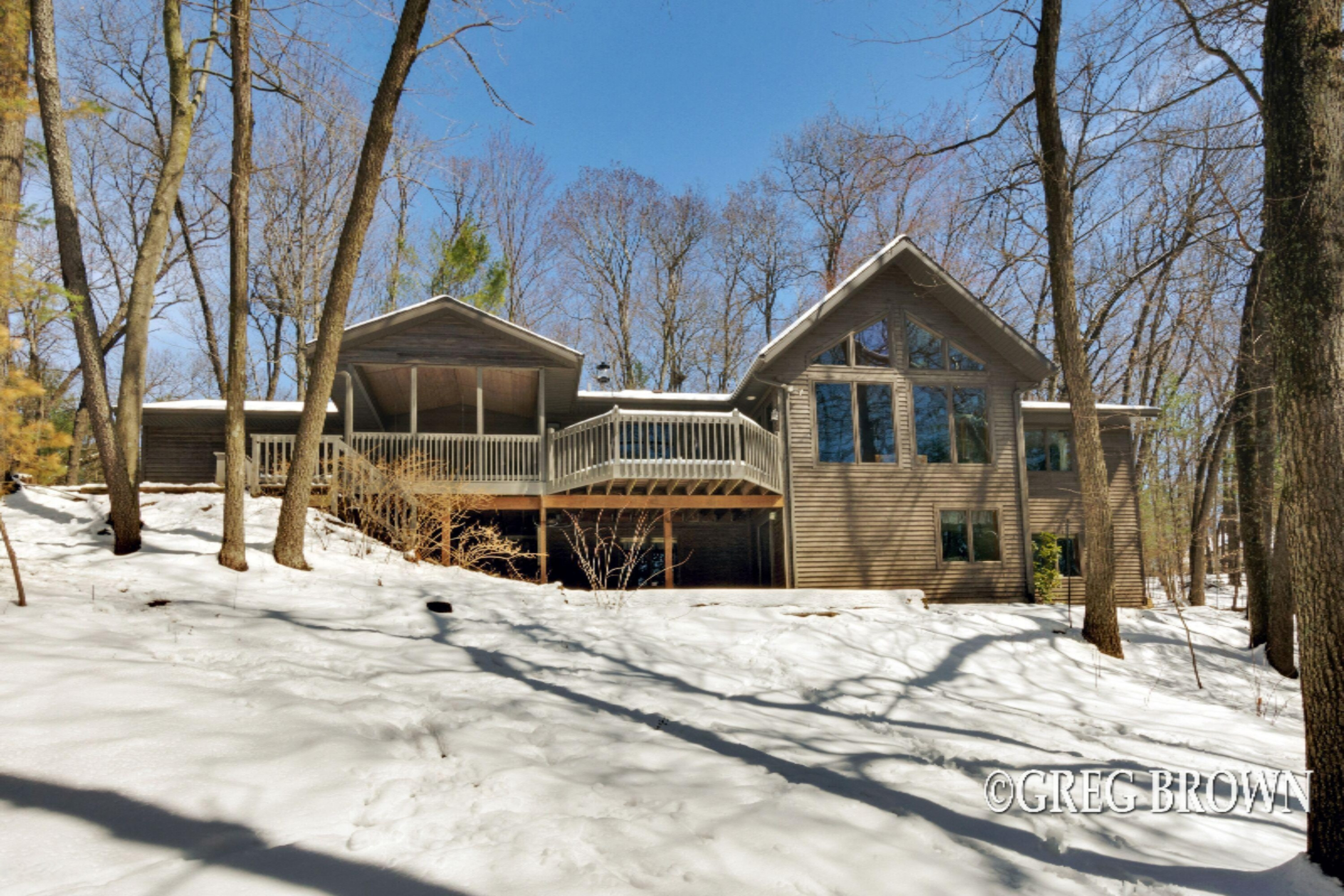 14350 Keiber Road Greenville, MI 48838 - Photo 1 of 27 qpLetBPj