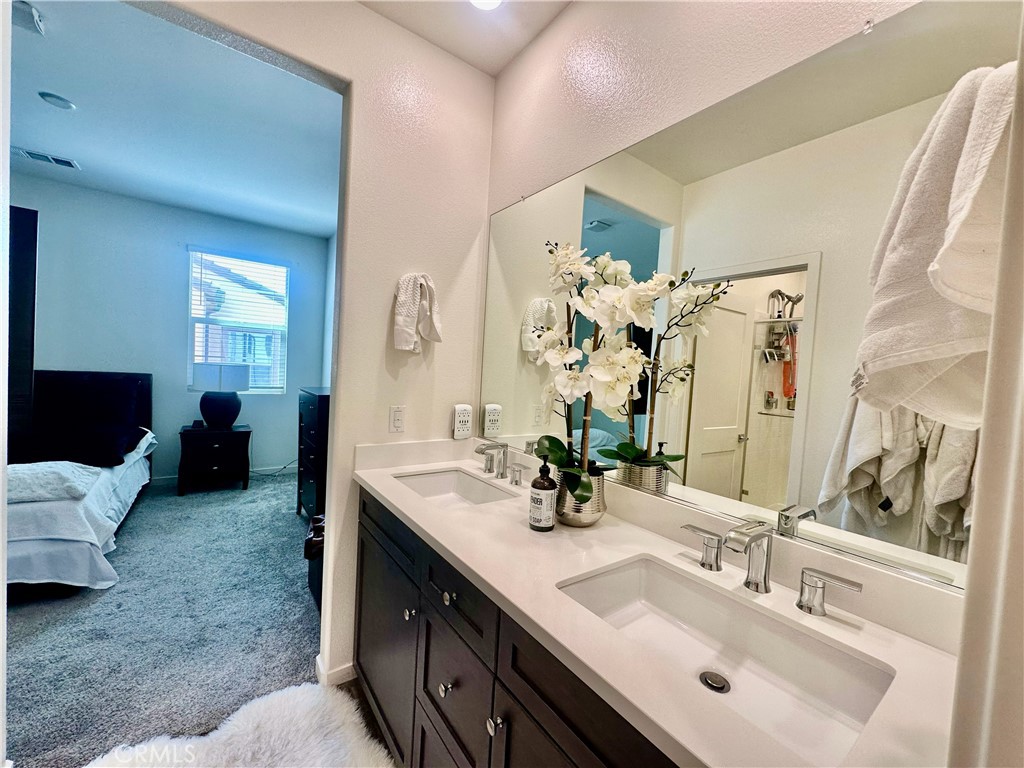 2222 Raspberry Court Upland, CA 91786 - Photo 10 of 37 Master Bath