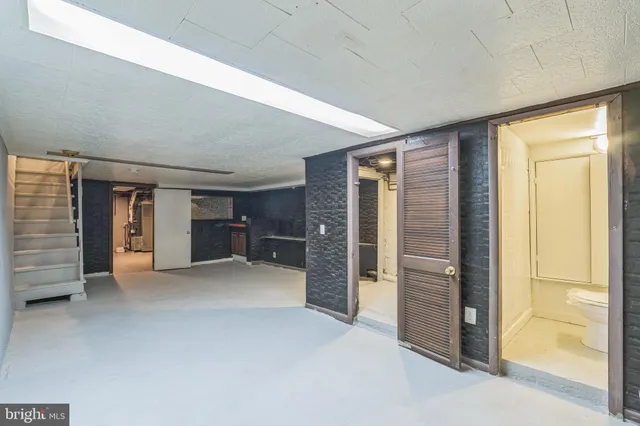 $369,900 | 633 Moore Street, Philadelphia, PA 19148