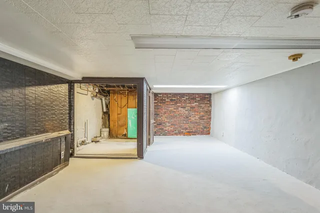 $369,900 | 633 Moore Street, Philadelphia, PA 19148