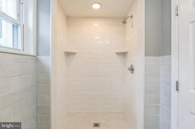 $369,900 | 633 Moore Street, Philadelphia, PA 19148